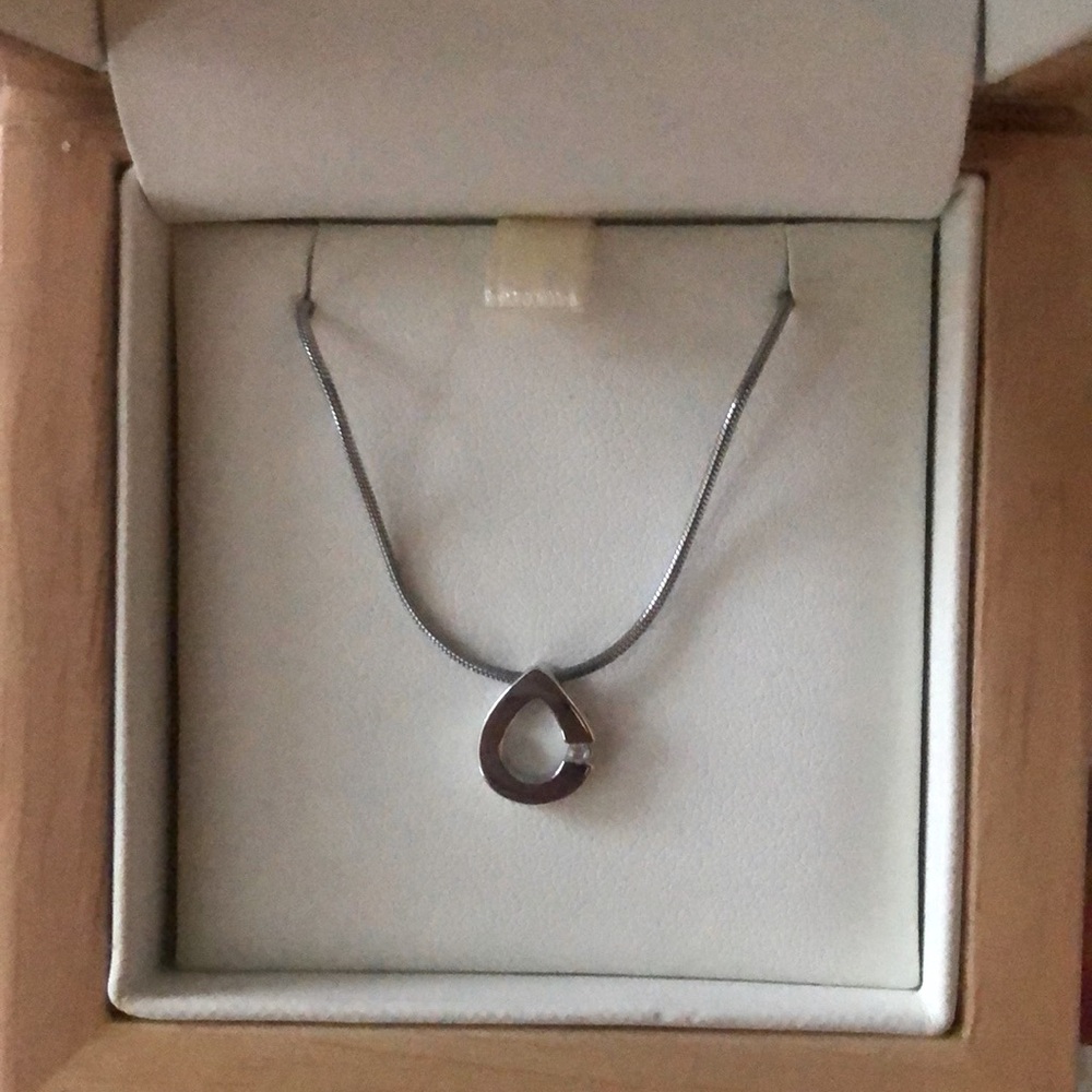 White Ice London Necklace Necklace